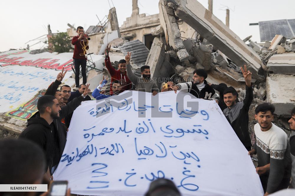 Iftar Amid Rubble In Gaza