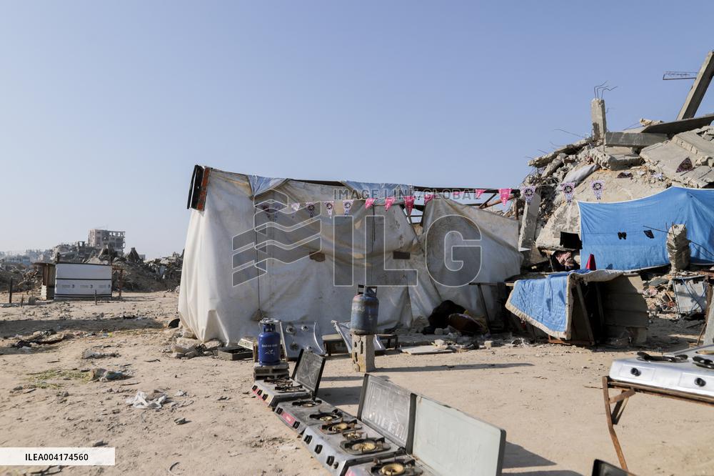 Daily Life In Beit Lahia After Closure Of Crossings For Over Two Weeks - Gaza