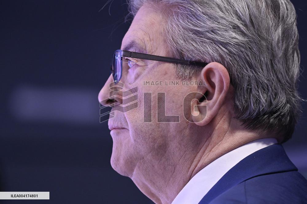 Jean-Luc Melenchon On Dimanche En Politique - Paris