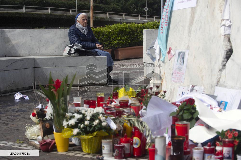 People Pray For Pope Francis at Gemelli Hospital - Rome