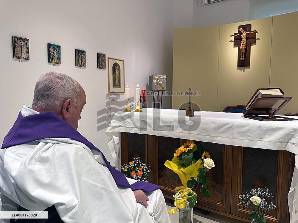 Vatican Releases First Photograph Of The Pope In More Than A Month