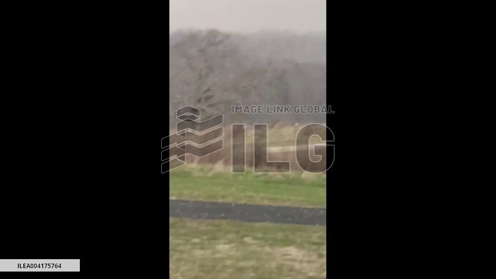 US: Tornadoes and Severe Storms Sweep Through Midwest and South, Bringing Large Hail