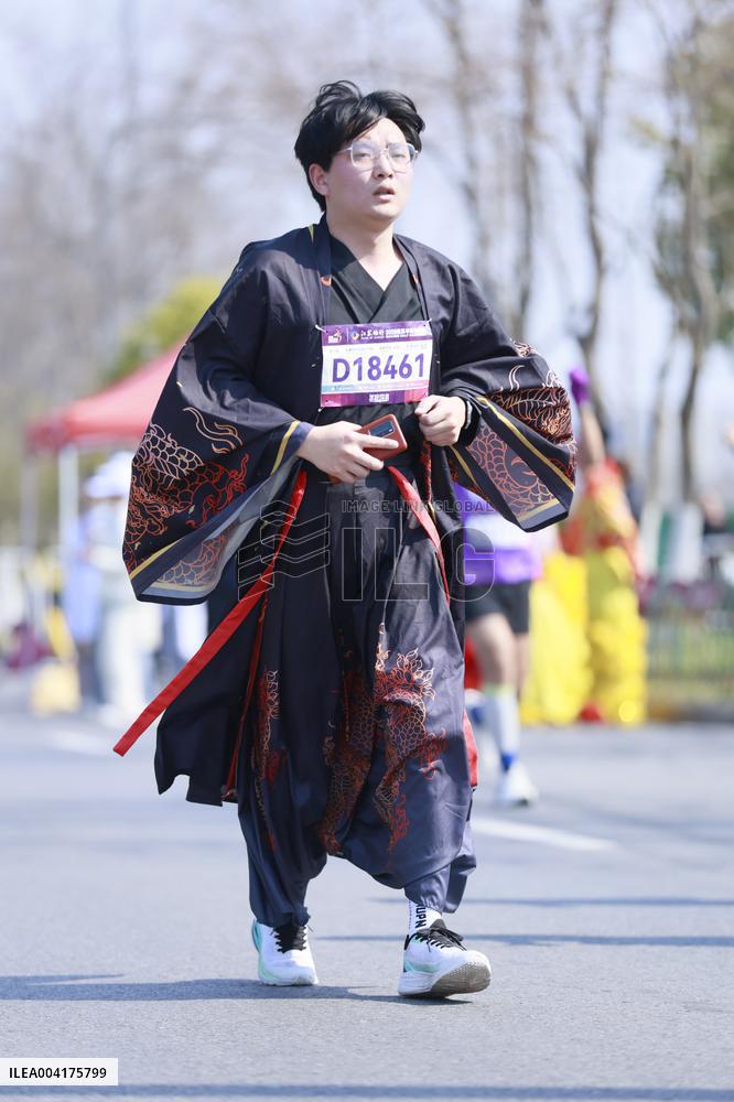 Cosplayer at 2025 Nanjing Half Marathon in Nanjing