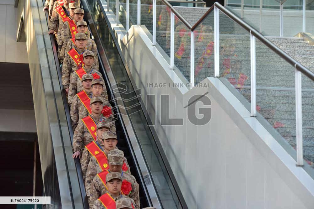 New Recruits Leave For Barracks in Fuyang