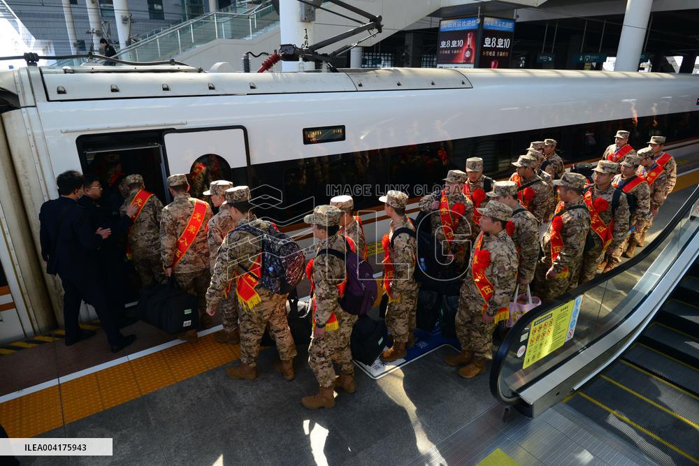 New Recruits Leave For Barracks in Fuyang