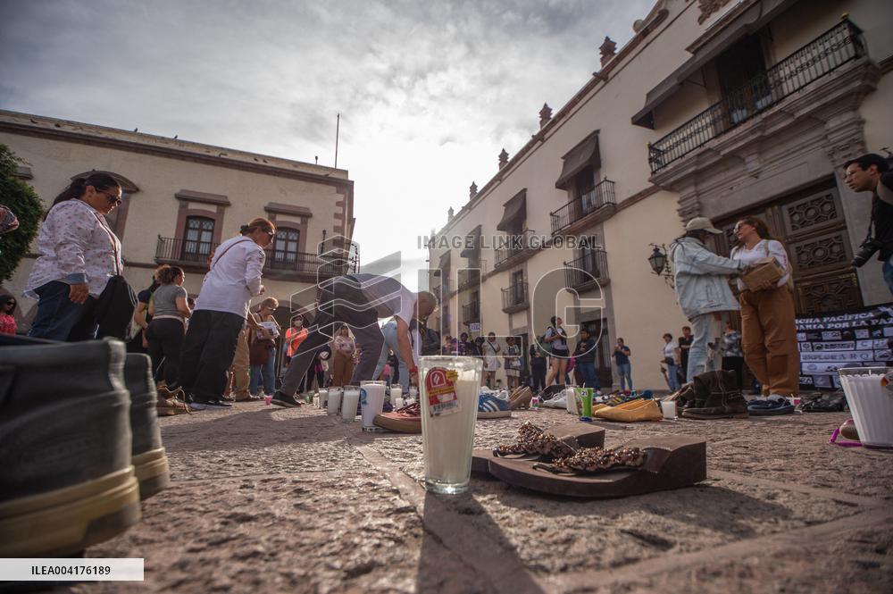 Vigil and National Mourning Against Mass Extermination – Mexico City