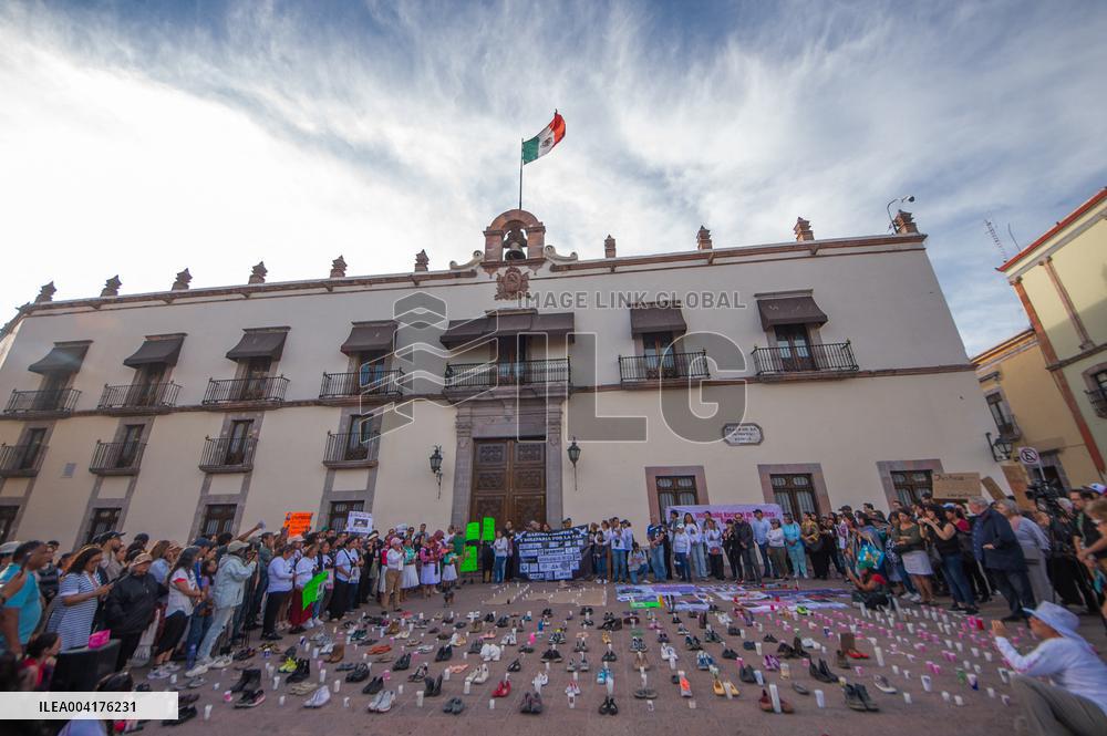 Vigil and National Mourning Against Mass Extermination – Mexico City