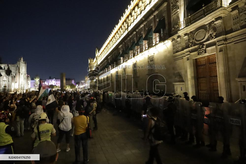 Vigil and National Mourning Against Mass Extermination – Mexico City