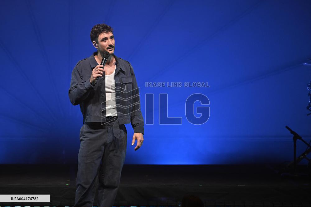 Jeremy Frerot Concert - Paris