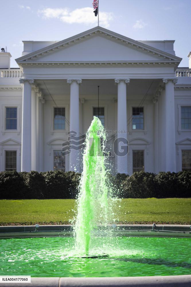 White House fountain flows green for Saint Patrick’s Day