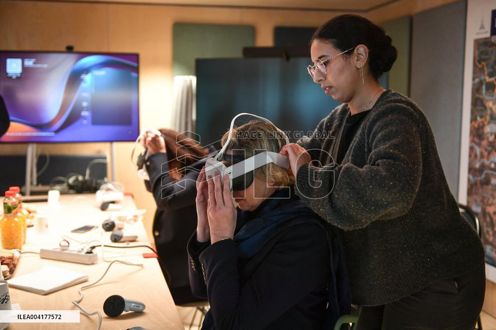 Nathalie Delattre visits Paris-Orly Environment and Territories Centre in Paris FA