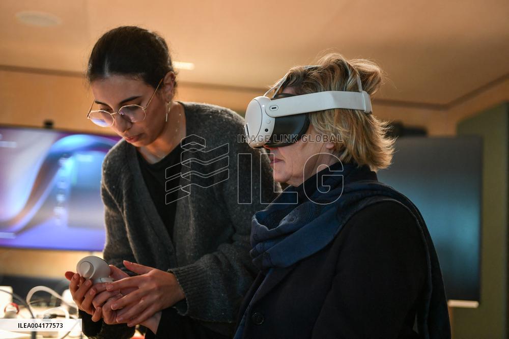 Nathalie Delattre visits Paris-Orly Environment and Territories Centre in Paris FA