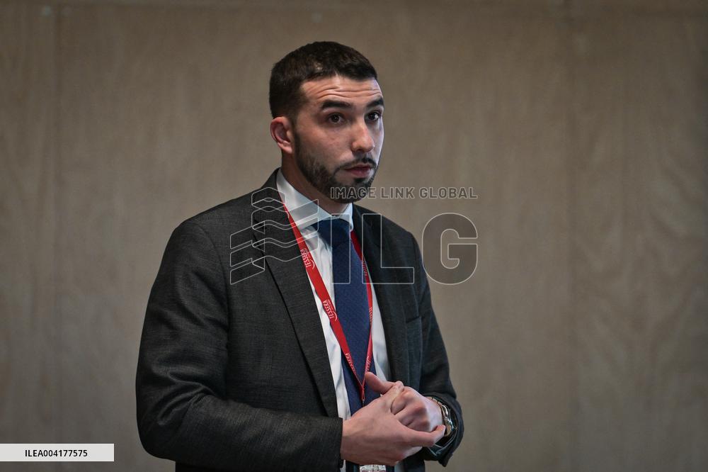 Nathalie Delattre visits Paris-Orly Environment and Territories Centre in Paris FA