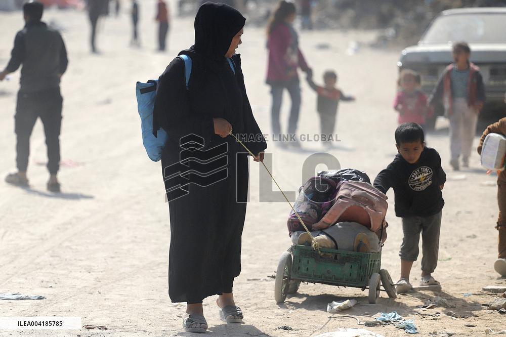 Palestinian Families Flee After Intense Israeli Airstrikes - Gaza