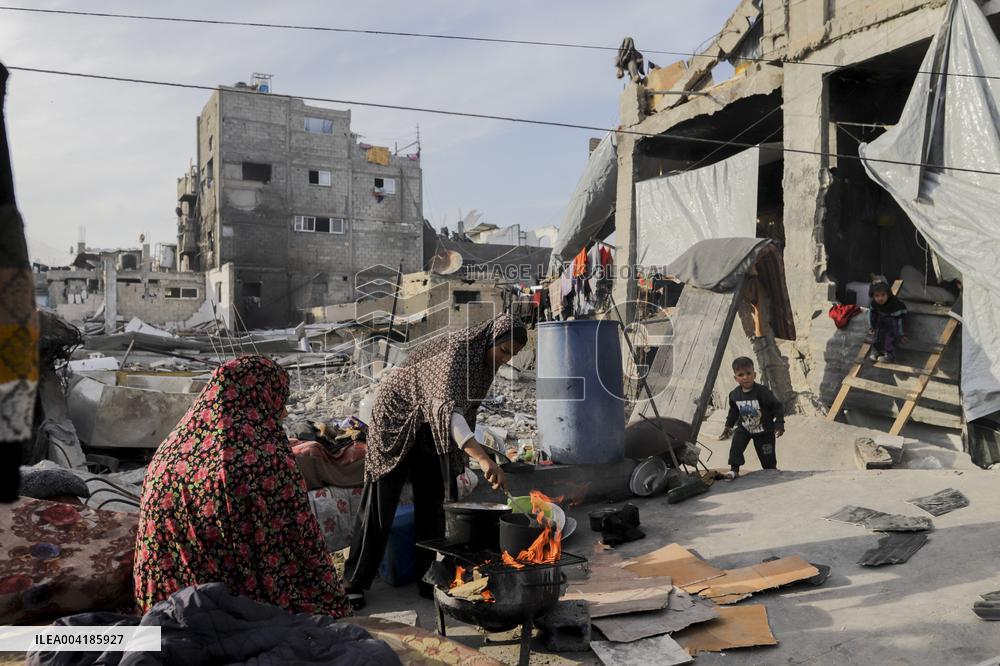 Border Closures, Israel Cuts Off Water And Electricity Supplies - Gaza Strip