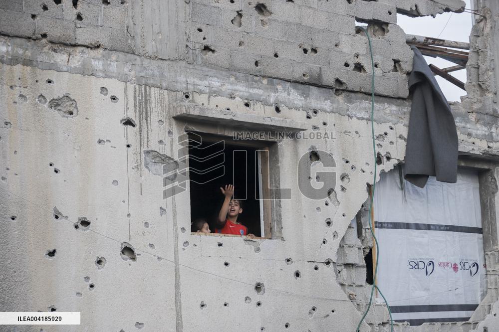 Border Closures, Israel Cuts Off Water And Electricity Supplies - Gaza Strip