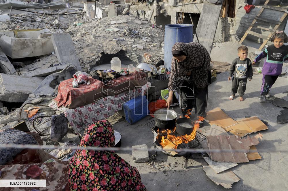 Border Closures, Israel Cuts Off Water And Electricity Supplies - Gaza Strip