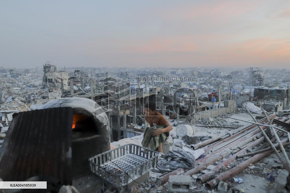 Border Closures, Israel Cuts Off Water And Electricity Supplies - Gaza Strip