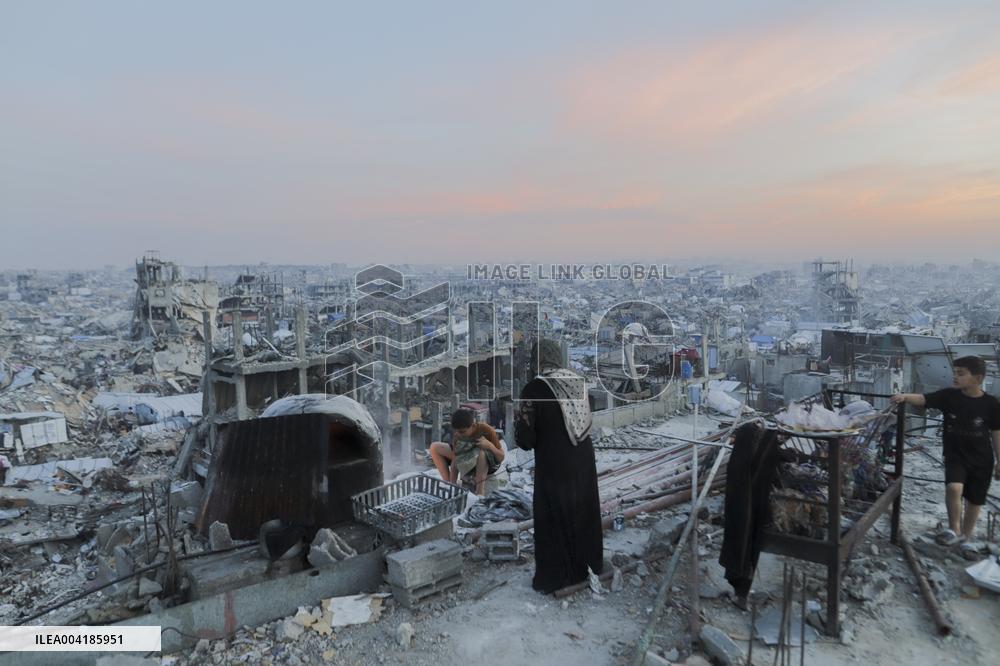 Border Closures, Israel Cuts Off Water And Electricity Supplies - Gaza Strip