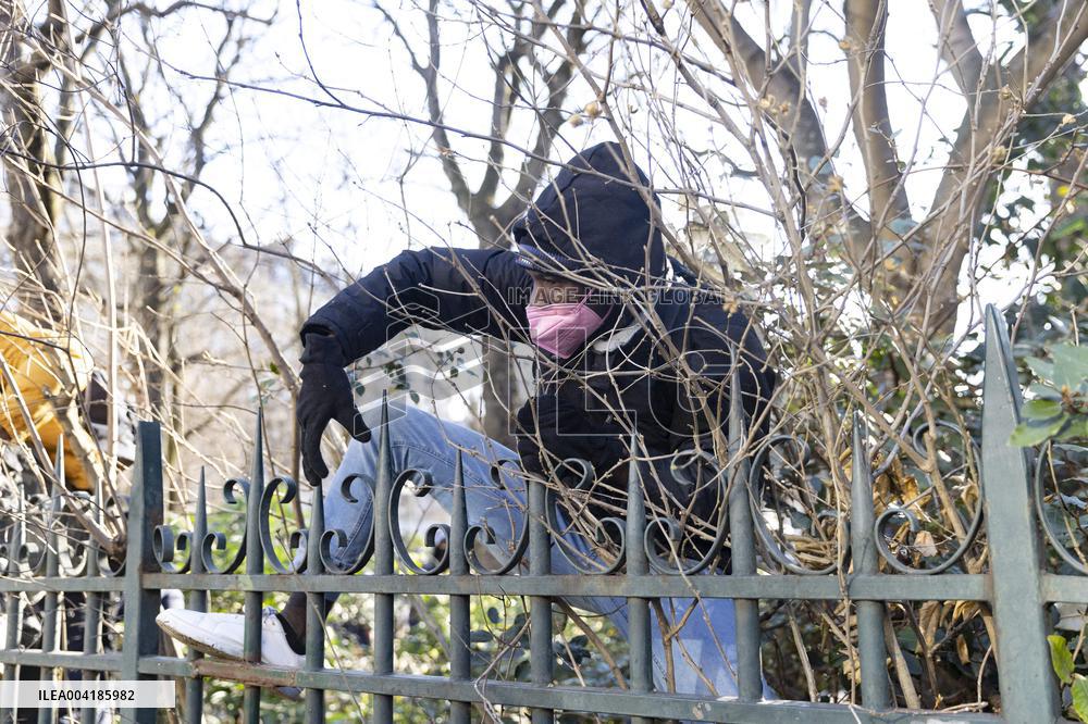 Gaite Lyrique Evacuated After Occupied by 450 Young Migrants - Paris