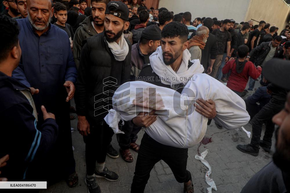 Israeli airstrike continues - Gaza