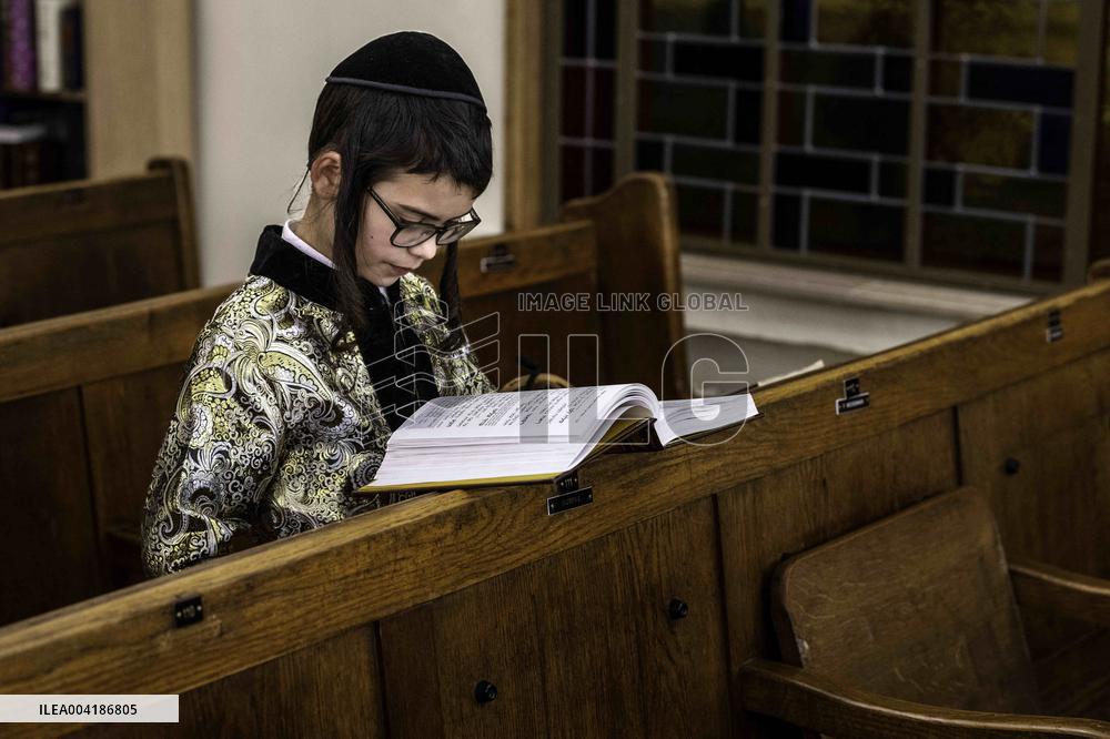 Jewish Community Celebrates Purim In Antwerp