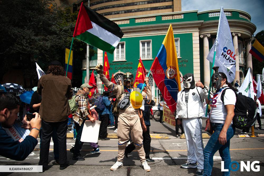 Demonstrations in Support of Colombian President Reforms