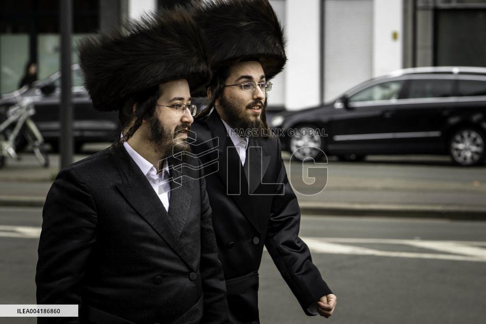 Jewish Community Celebrates Purim In Antwerp
