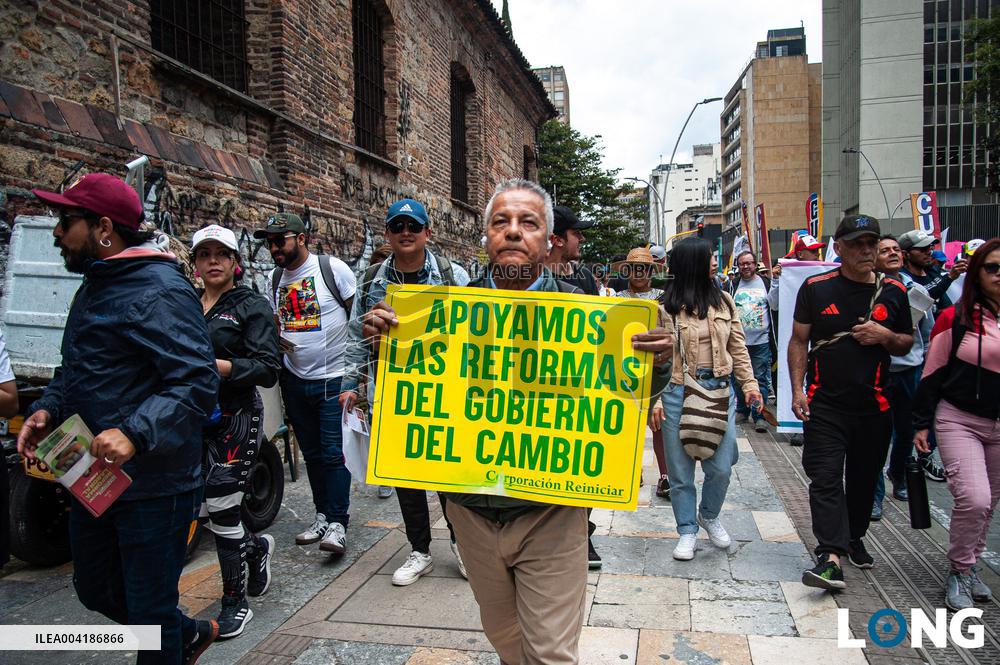 Demonstrations in Support of Colombian President Reforms