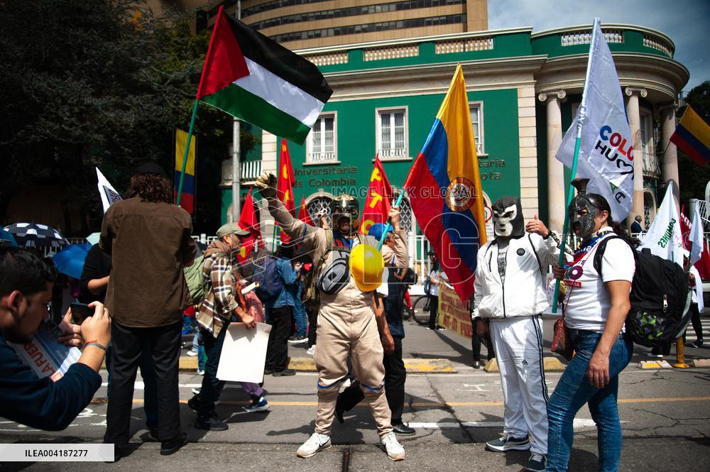Demonstrations in Support of Colombian President Reforms