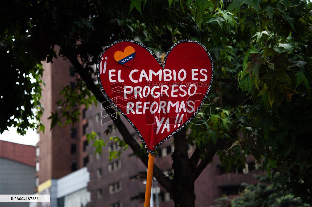 Demonstrations in Support of Colombian President Reforms