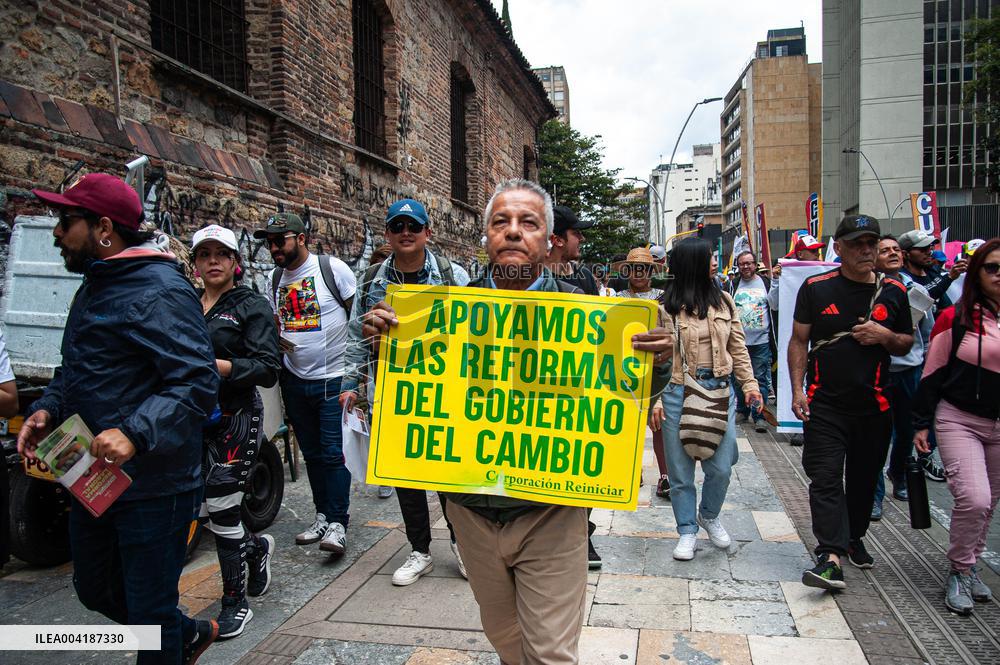 Demonstrations in Support of Colombian President Reforms