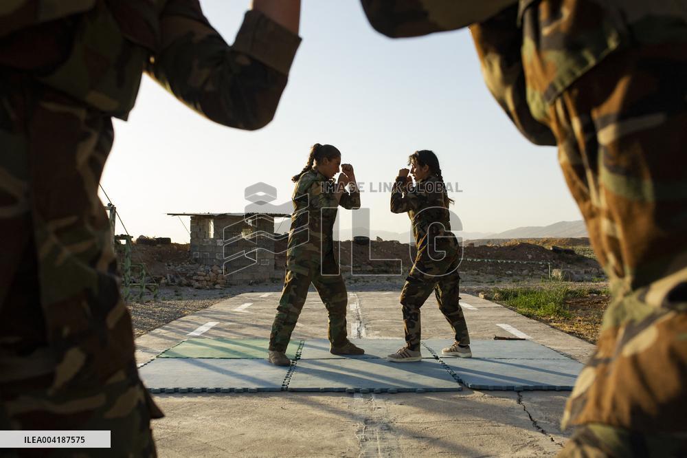 Peshmerga Recruits Of The Democratic Party of Iranian Kurdistan - Erbil