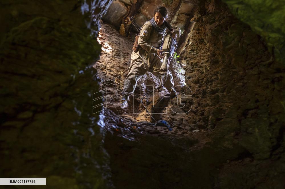 Female Peshmerga Fighters In The Mountains - Iraq