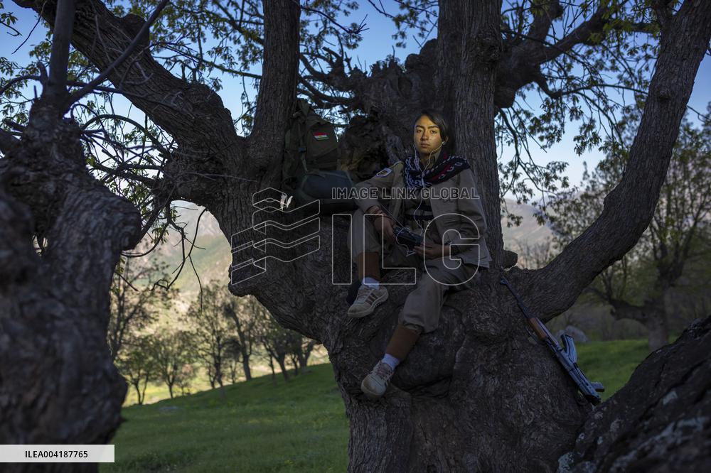 Female Peshmerga Fighters In The Mountains - Iraq