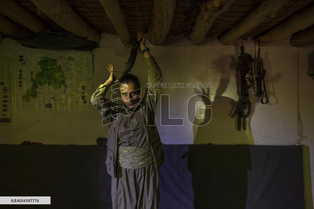 Female Peshmerga Fighters In The Mountains - Iraq