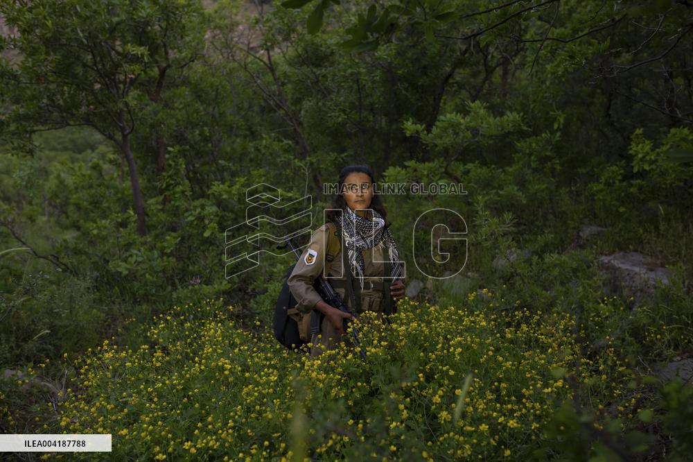 Female Peshmerga Fighters In The Mountains - Iraq