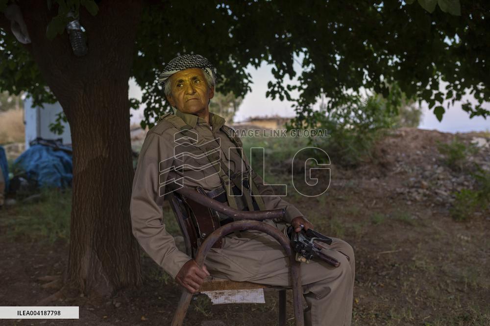 Female Peshmerga Fighters In The Mountains - Iraq