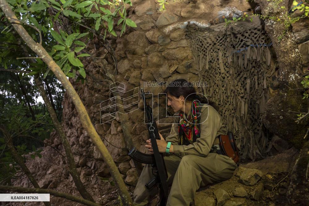 Female Peshmerga Fighters In The Mountains - Iraq