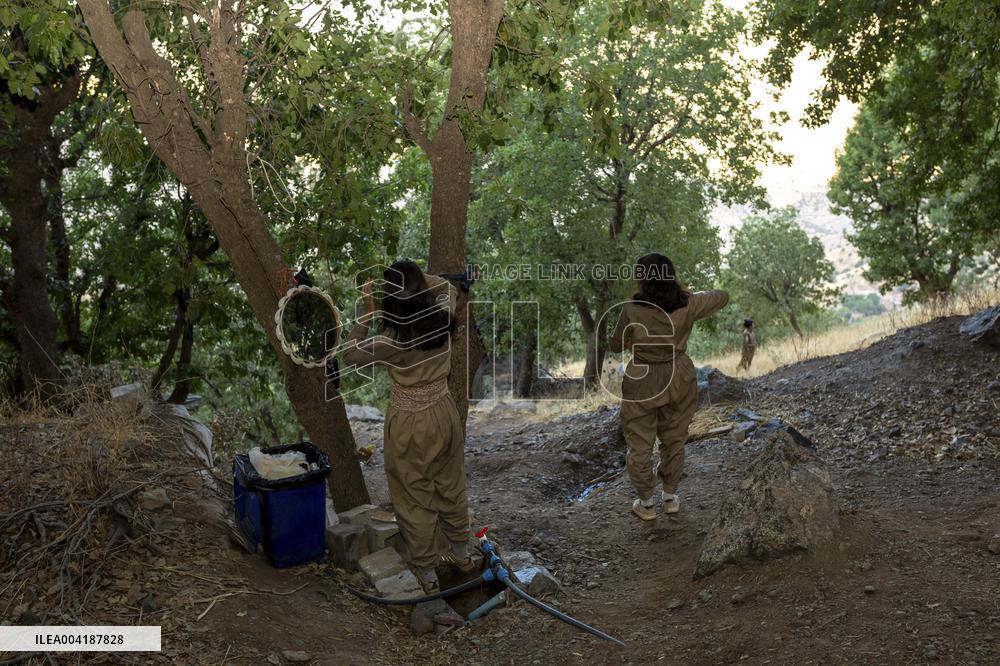 Female Peshmerga Fighters In The Mountains - Iraq