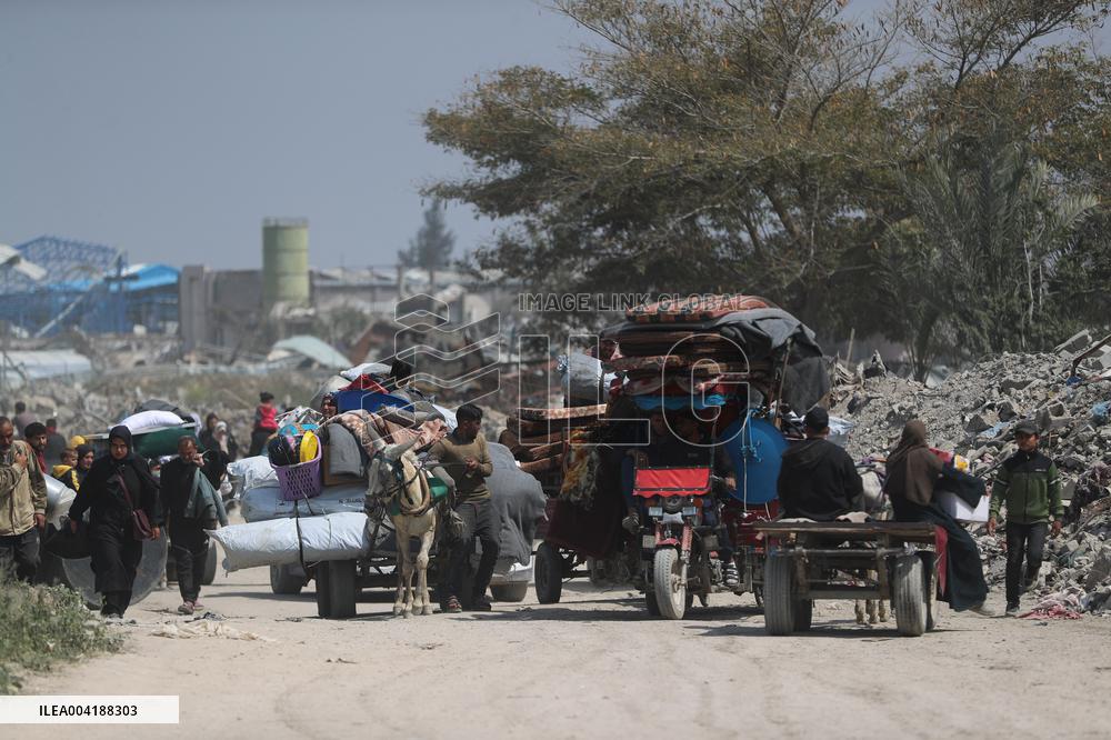 Deadly Bombardments And Mass Exodus - Gaza