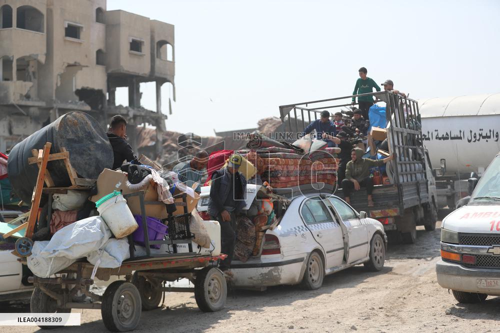 Deadly Bombardments And Mass Exodus - Gaza