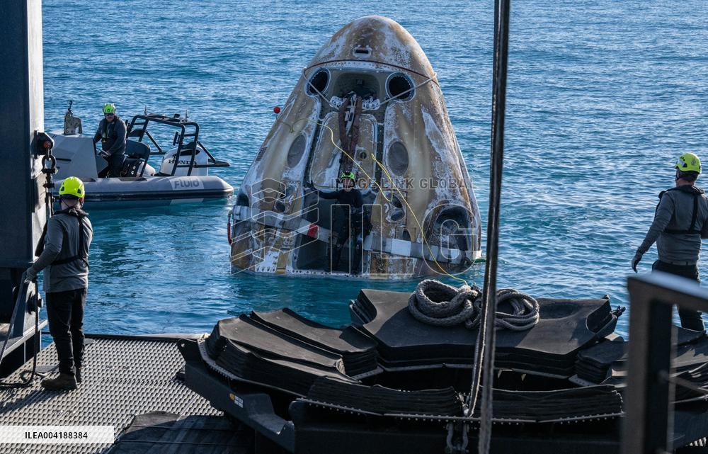 NASAs and SpaceXs Crew-9 Splashdown - USA