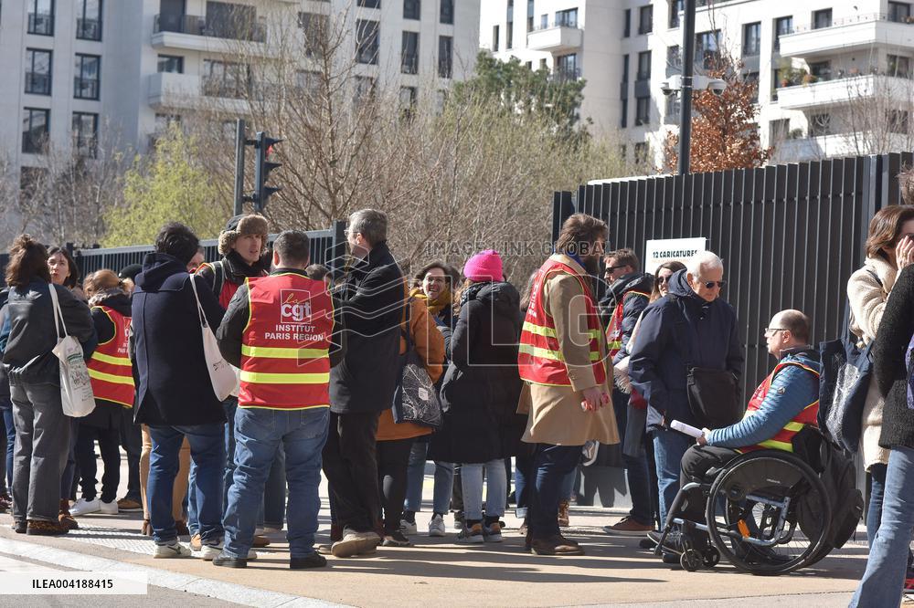 Demonstration to Save the Paris Region Institute in Saint-Ouen Sur Seine