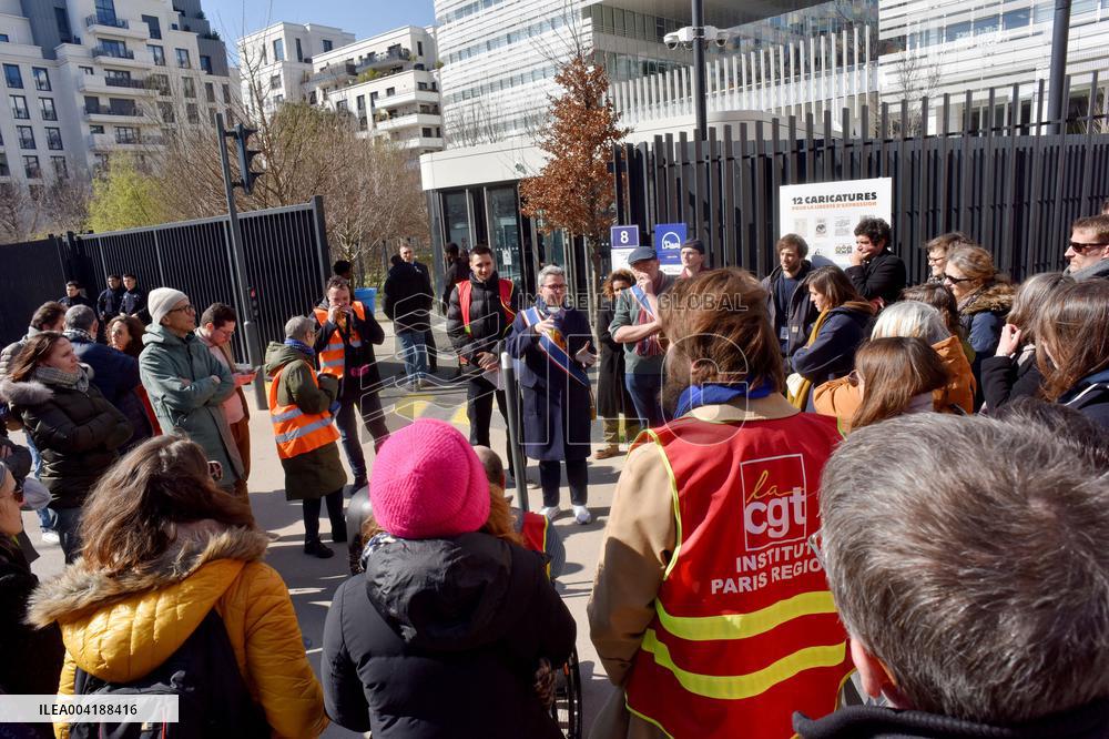 Demonstration to Save the Paris Region Institute in Saint-Ouen Sur Seine