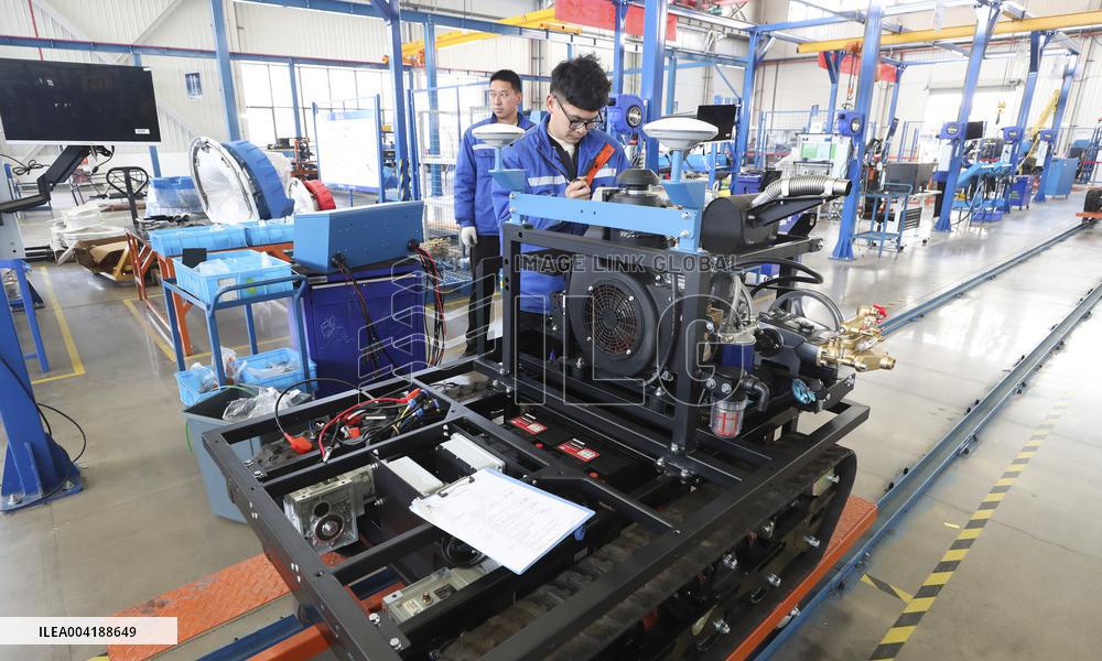 Orchard Multifunctional Robot Export