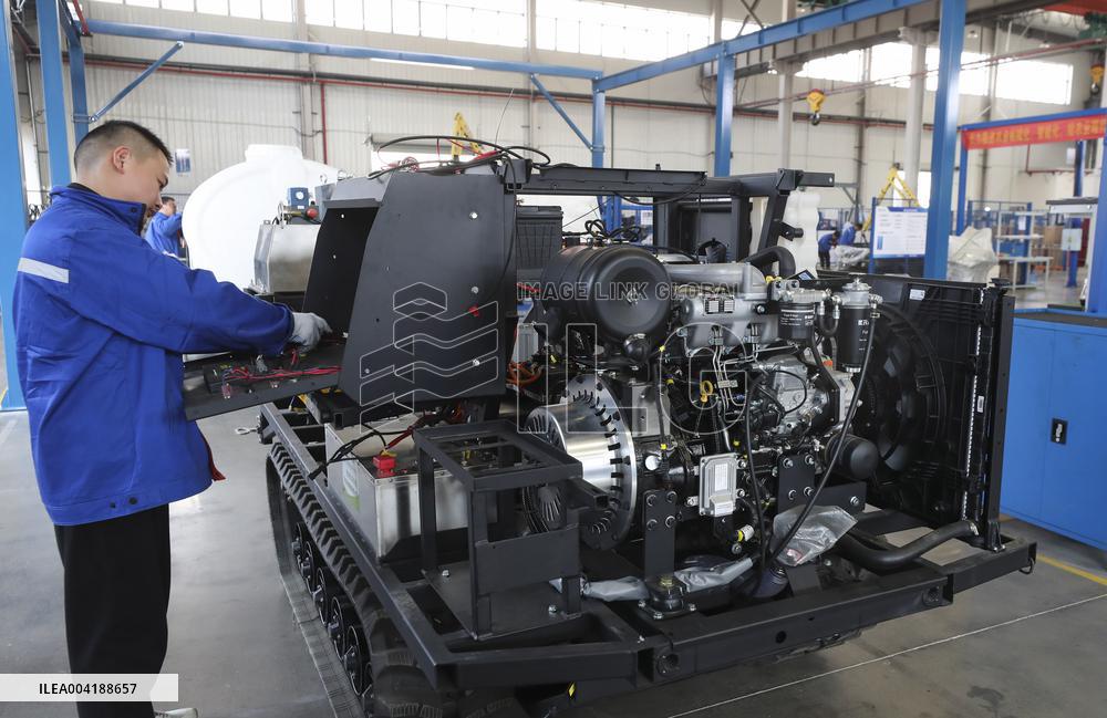 Orchard Multifunctional Robot Export