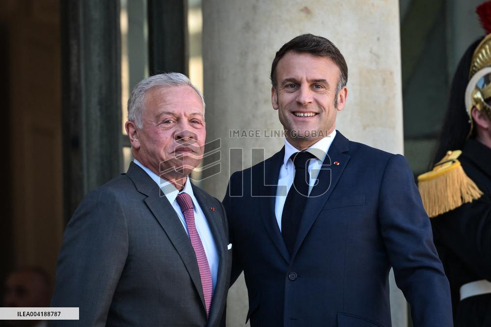 Emmanuel Macron welcomes King Abdullah II of Jordan at the Elysee FA