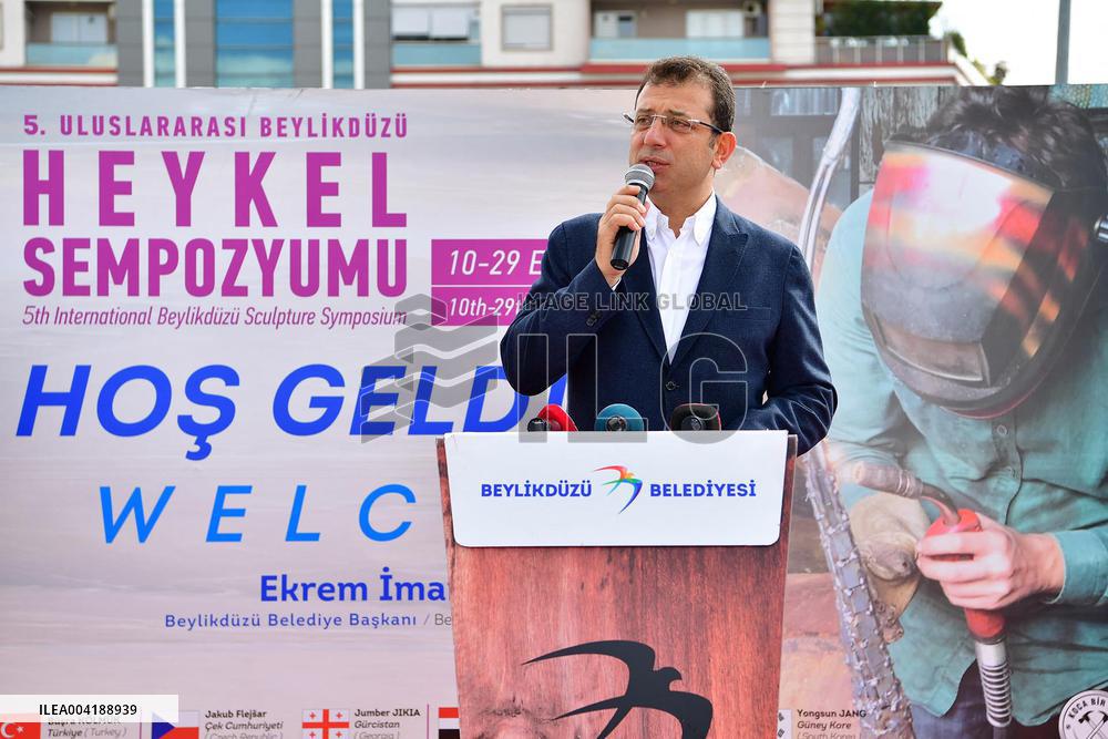 Istanbul Mayor arrested, Erdogan's main rival, days before presidential nomination