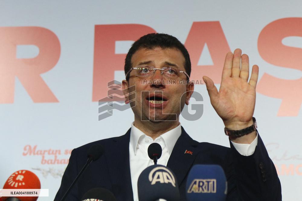 Istanbul Mayor arrested, Erdogan's main rival, days before presidential nomination